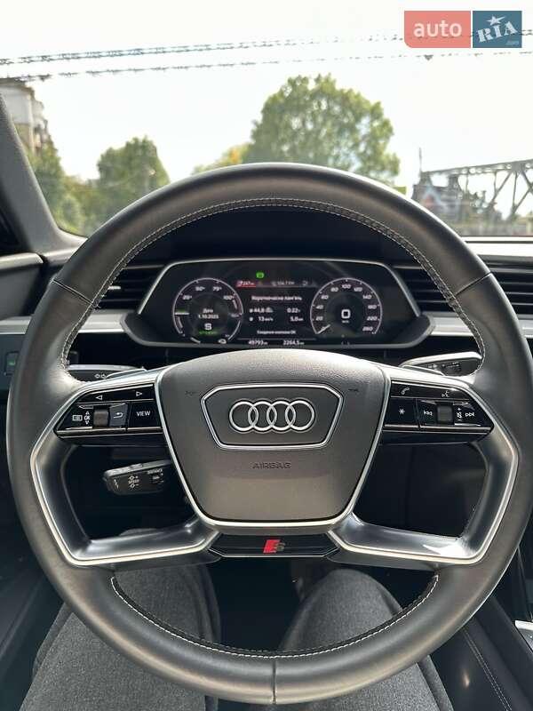 Позашляховик / Кросовер Audi e-tron Sportback 2020 в Львові фото 14 Позашляховик / Кросовер Audi e-tron Sportback 2020 в Львові