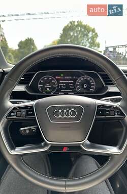 Внедорожник / Кроссовер Audi e-tron Sportback 2020 в 