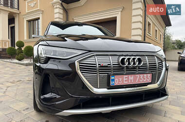 Внедорожник / Кроссовер Audi e-tron Sportback 2023 в 