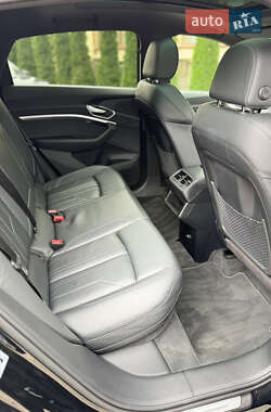Внедорожник / Кроссовер Audi e-tron Sportback 2023 в 