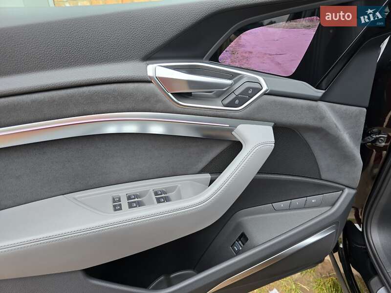 Внедорожник / Кроссовер Audi e-tron Sportback 2022 в Житомире