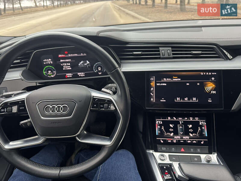 Позашляховик / Кросовер Audi e-tron Sportback 2021 в Сумах фото 8 Позашляховик / Кросовер Audi e-tron Sportback 2021 в Сумах