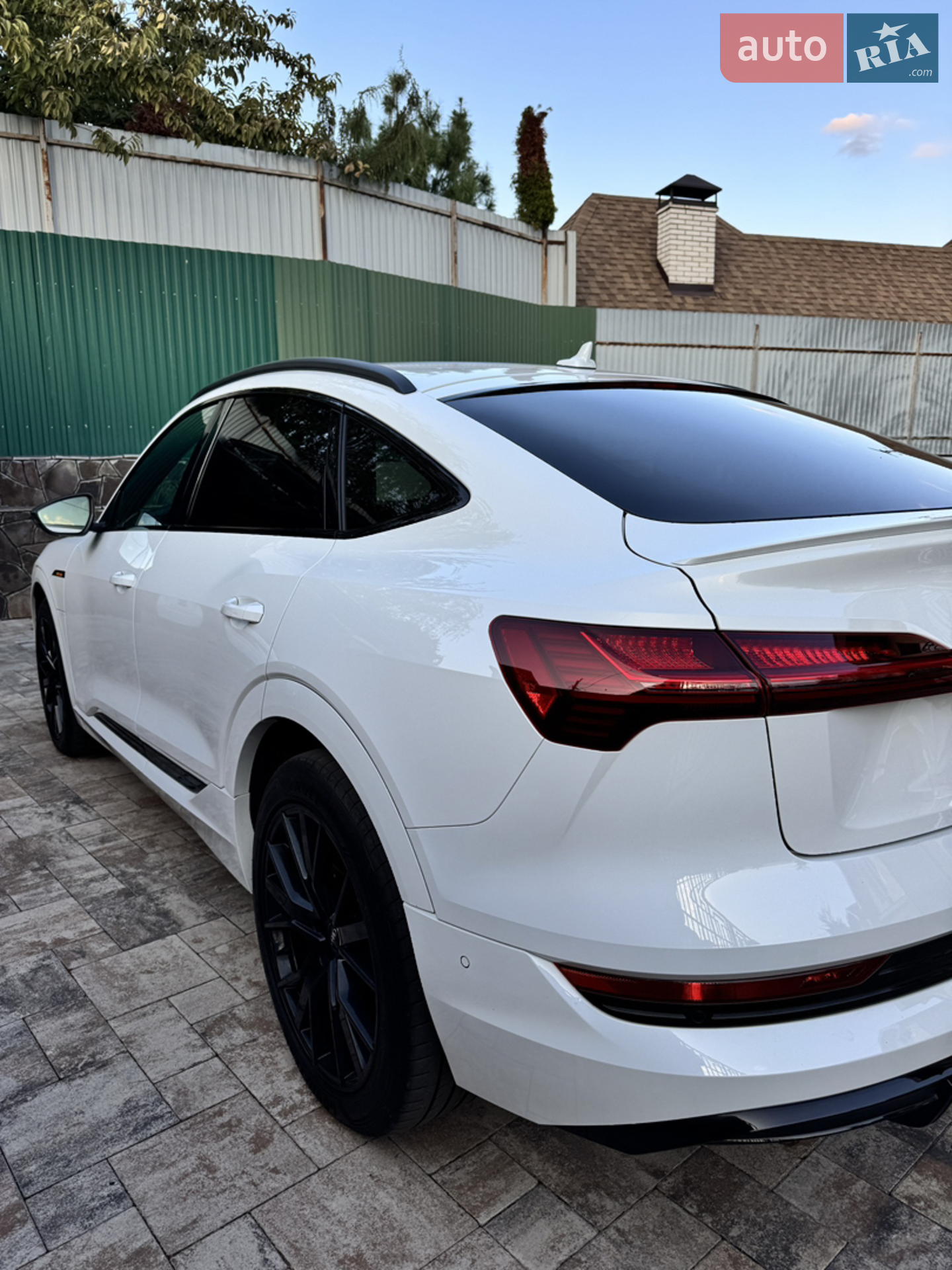 2022 Audi e-tron Sportback - мініатюра 6
