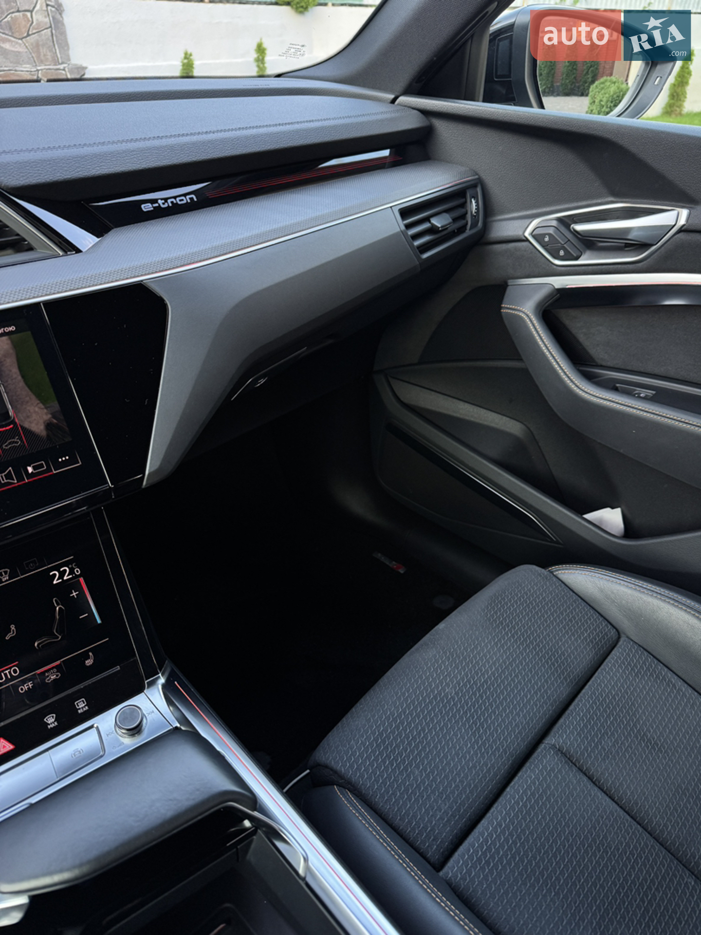 2022 Audi e-tron Sportback - мініатюра 13