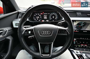 Внедорожник / Кроссовер Audi e-tron Sportback 2022 в 