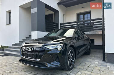Внедорожник / Кроссовер Audi e-tron Sportback 2021 в 