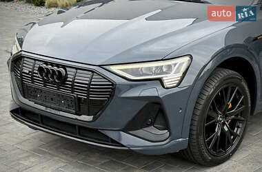 Внедорожник / Кроссовер Audi e-tron Sportback 2022 в 