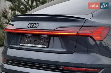 Внедорожник / Кроссовер Audi e-tron Sportback 2022 в 