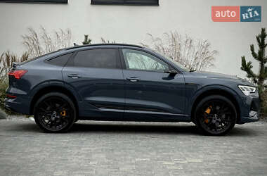 Внедорожник / Кроссовер Audi e-tron Sportback 2022 в 
