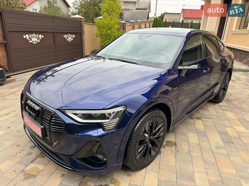 Внедорожник / Кроссовер Audi e-tron Sportback 2021 в Днепре