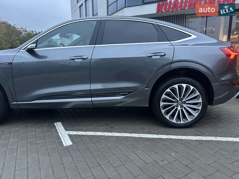 Позашляховик / Кросовер Audi e-tron Sportback 2020 в Хмельницькому фото 20 Позашляховик / Кросовер Audi e-tron Sportback 2020 в Хмельницькому