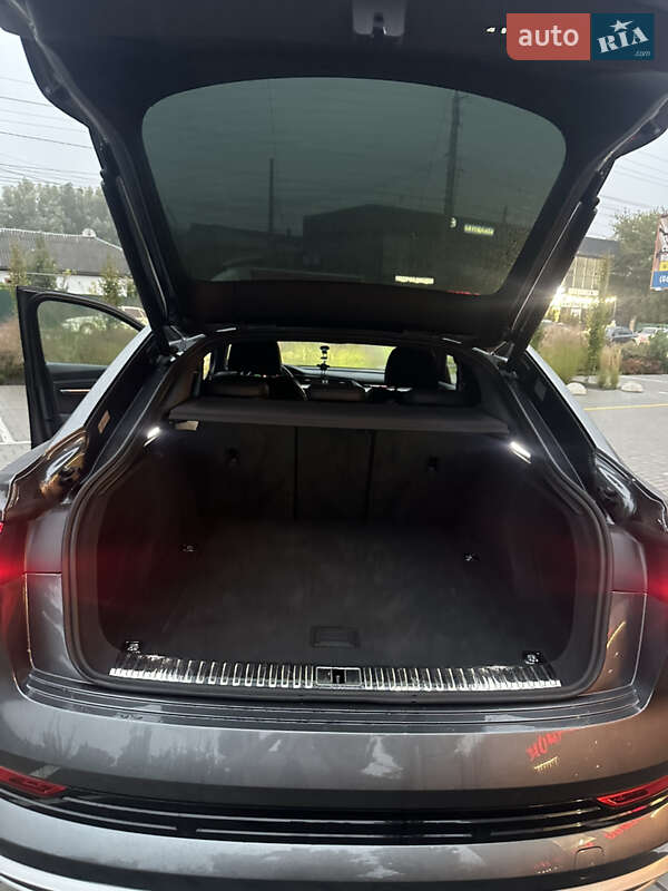 Позашляховик / Кросовер Audi e-tron Sportback 2020 в Хмельницькому фото 28 Позашляховик / Кросовер Audi e-tron Sportback 2020 в Хмельницькому