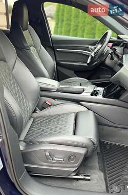 Внедорожник / Кроссовер Audi e-tron Sportback 2021 в 