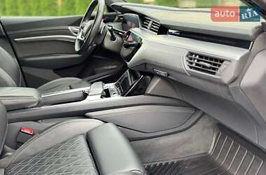 Внедорожник / Кроссовер Audi e-tron Sportback 2021 в 