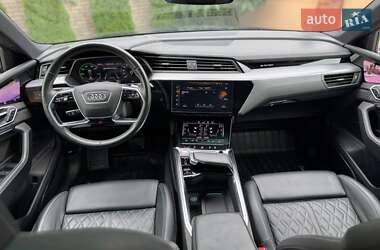 Внедорожник / Кроссовер Audi e-tron Sportback 2021 в 