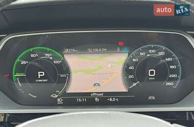 Внедорожник / Кроссовер Audi e-tron Sportback 2021 в 