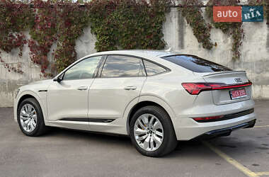 Внедорожник / Кроссовер Audi e-tron Sportback 2021 в 