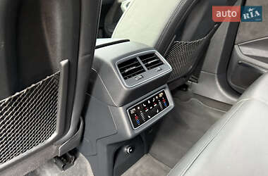 Внедорожник / Кроссовер Audi e-tron Sportback 2021 в 