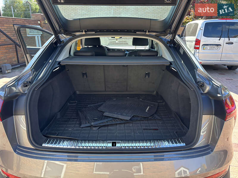 Внедорожник / Кроссовер Audi e-tron Sportback 2021 в Киеве