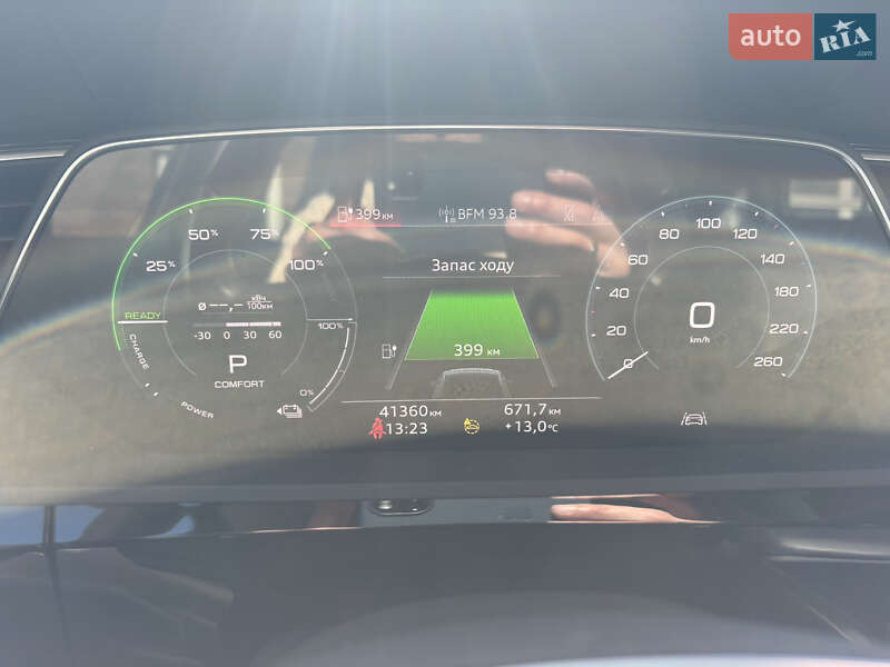 Внедорожник / Кроссовер Audi e-tron Sportback 2021 в Киеве