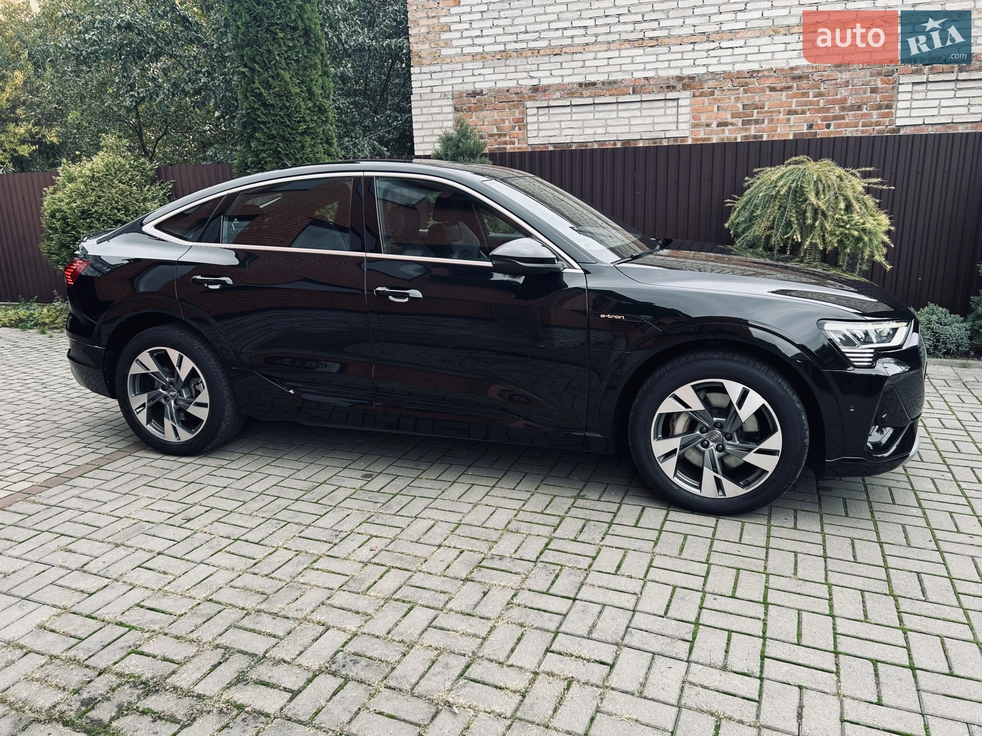 2020 Audi e-tron Sportback - мініатюра 7