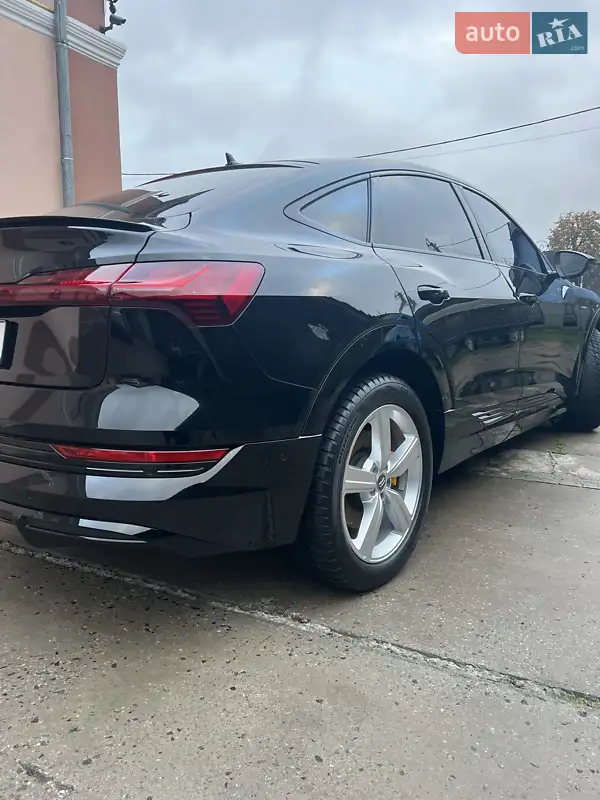 Audi e-tron Sportback 2020 VIN WAUZZZGE8MB022497 фото оголошення 12 з 62