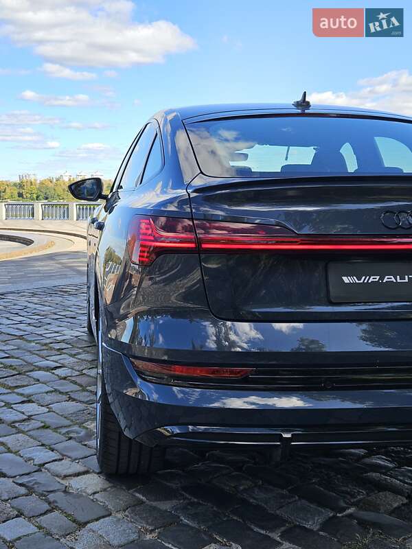 Внедорожник / Кроссовер Audi e-tron Sportback 2022 в Киеве фото 7 Внедорожник / Кроссовер Audi e-tron Sportback 2022 в Киеве