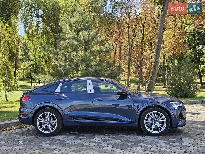 Внедорожник / Кроссовер Audi e-tron Sportback 2022 в Киеве фото 9 Внедорожник / Кроссовер Audi e-tron Sportback 2022 в Киеве