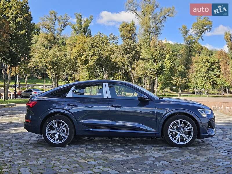 Внедорожник / Кроссовер Audi e-tron Sportback 2022 в Киеве фото 35 Внедорожник / Кроссовер Audi e-tron Sportback 2022 в Киеве