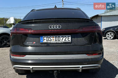 Внедорожник / Кроссовер Audi e-tron Sportback 2022 в 