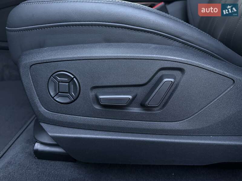 Внедорожник / Кроссовер Audi e-tron Sportback 2020 в Коломые