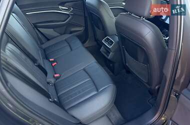 Внедорожник / Кроссовер Audi e-tron Sportback 2020 в 