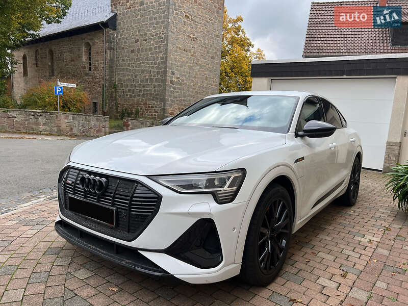 Внедорожник / Кроссовер Audi e-tron Sportback 2022 в Берегово
