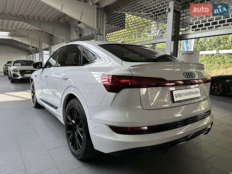 Внедорожник / Кроссовер Audi e-tron Sportback 2022 в Берегово
