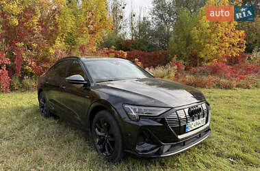 Внедорожник / Кроссовер Audi e-tron Sportback 2020 в Львове