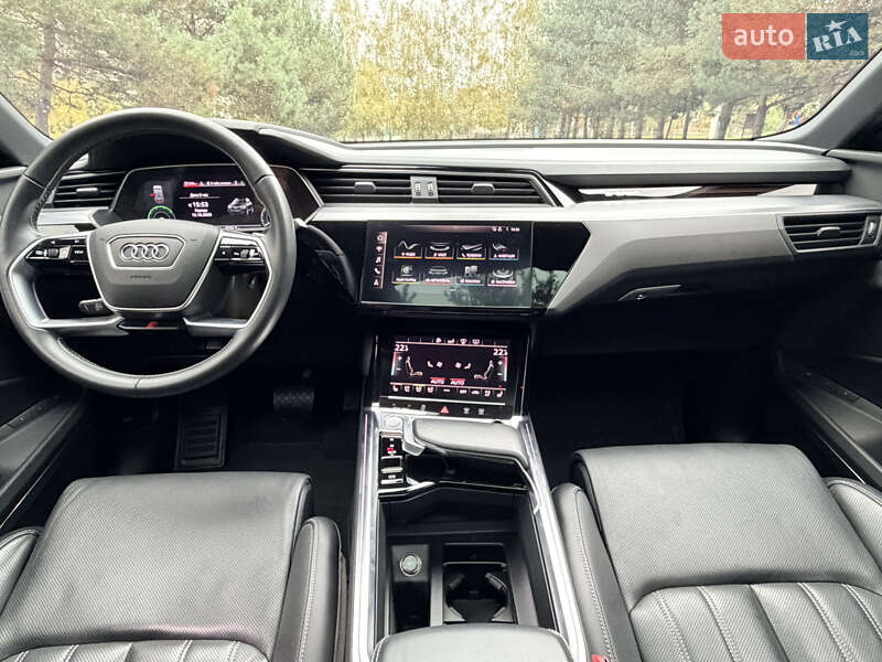 Внедорожник / Кроссовер Audi e-tron Sportback 2021 в Дрогобыче