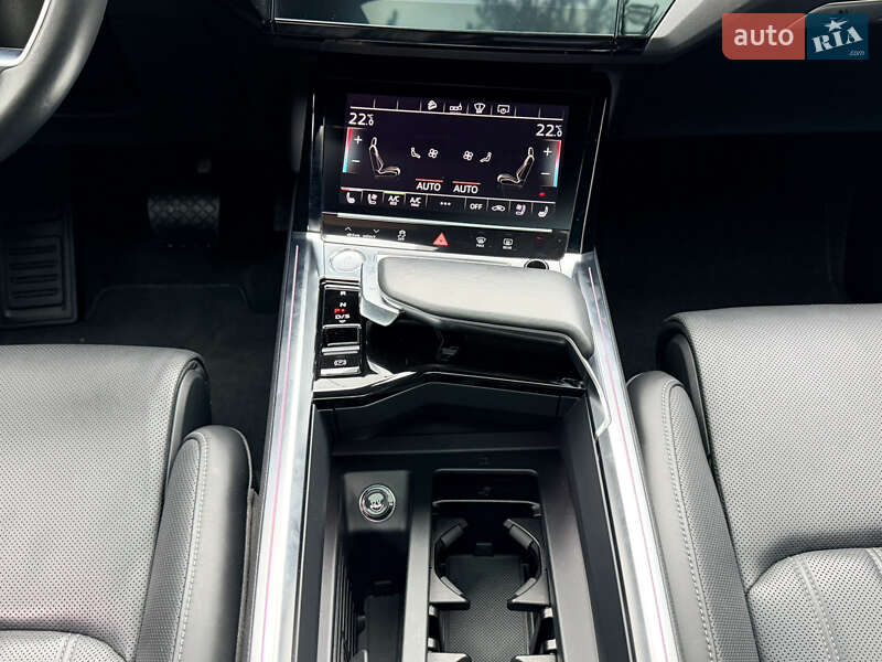 Внедорожник / Кроссовер Audi e-tron Sportback 2021 в Дрогобыче