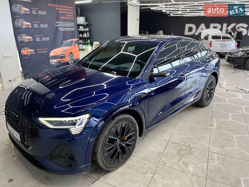 Внедорожник / Кроссовер Audi e-tron Sportback 2021 в Днепре