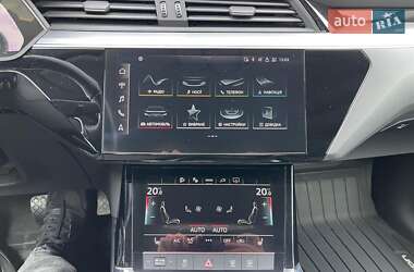 Позашляховик / Кросовер Audi e-tron Sportback 2020 в 