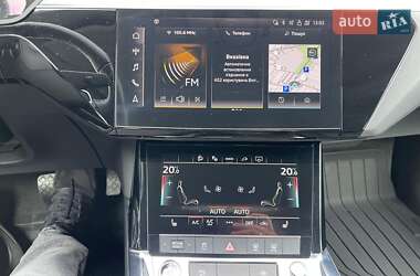 Позашляховик / Кросовер Audi e-tron Sportback 2020 в 