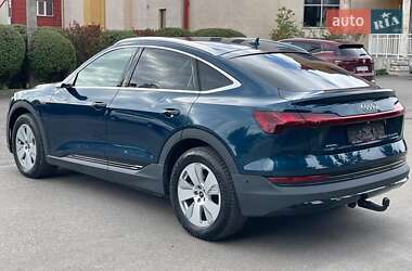 Позашляховик / Кросовер Audi e-tron Sportback 2020 в 