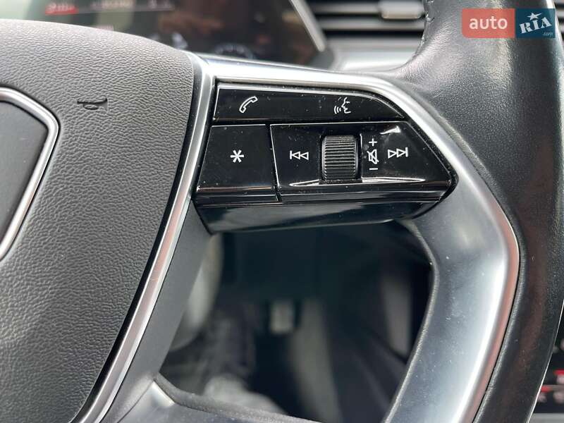 Внедорожник / Кроссовер Audi e-tron Sportback 2020 в Тернополе