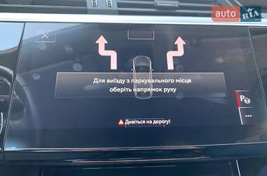 Позашляховик / Кросовер Audi e-tron Sportback 2020 в 