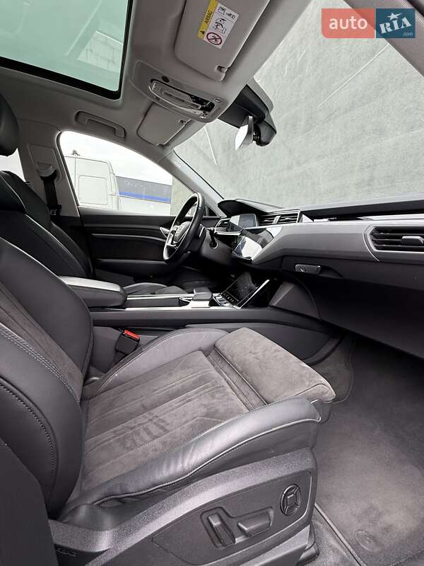 Внедорожник / Кроссовер Audi e-tron Sportback 2021 в Тернополе фото 35 Внедорожник / Кроссовер Audi e-tron Sportback 2021 в Тернополе