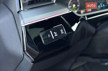 Внедорожник / Кроссовер Audi e-tron Sportback 2021 в 