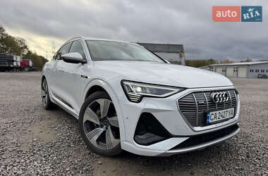 Позашляховик / Кросовер Audi e-tron Sportback 2022 в Умані