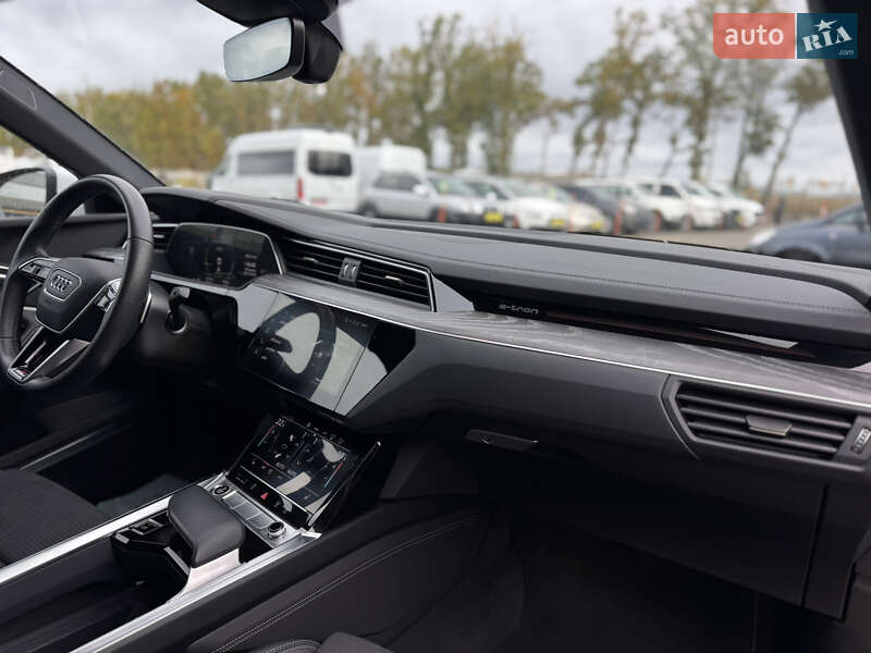 Позашляховик / Кросовер Audi e-tron Sportback 2022 в Умані фото 12 Позашляховик / Кросовер Audi e-tron Sportback 2022 в Умані