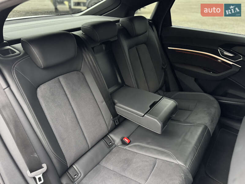 Позашляховик / Кросовер Audi e-tron Sportback 2022 в Умані фото 31 Позашляховик / Кросовер Audi e-tron Sportback 2022 в Умані