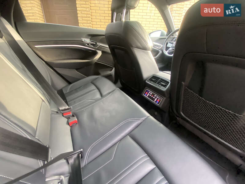 Внедорожник / Кроссовер Audi e-tron Sportback 2020 в Запорожье фото 11 Внедорожник / Кроссовер Audi e-tron Sportback 2020 в Запорожье
