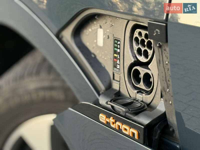 Позашляховик / Кросовер Audi e-tron Sportback 2021 в Львові фото 20 Позашляховик / Кросовер Audi e-tron Sportback 2021 в Львові